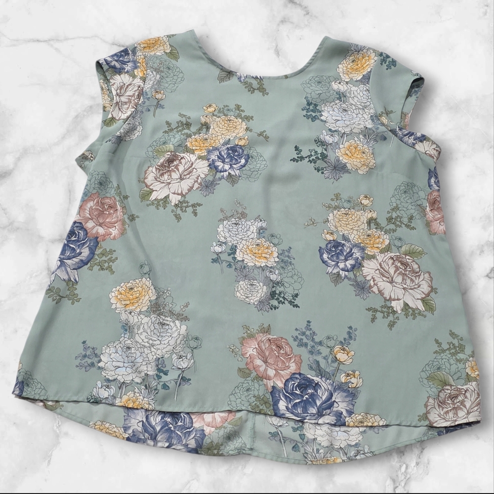 DR2 Sleeveless Floral Blouse Top Shirt Size Xtra Large (XL) C48